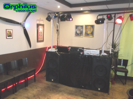 OrphilusDiscoMobile02